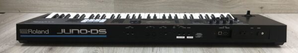 Roland Juno DS61