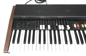 Roland VK-09 Electronic Organ