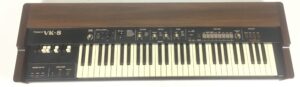 Roland VK-8 con custodia