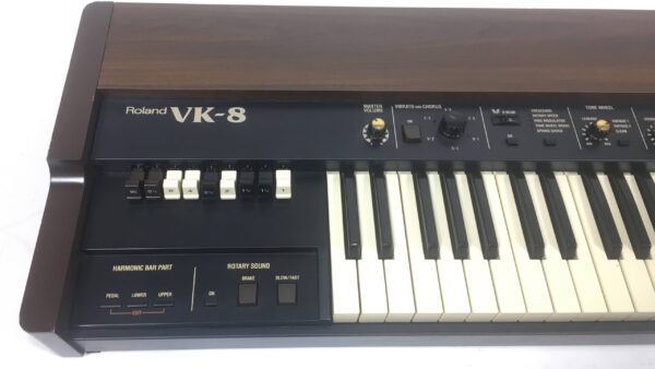Roland VK-8 con custodia
