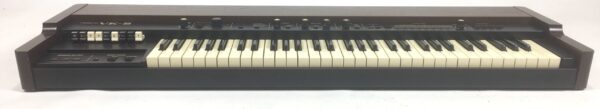 Roland VK-8 con custodia