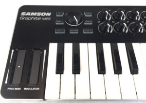 Samson Graphite M25