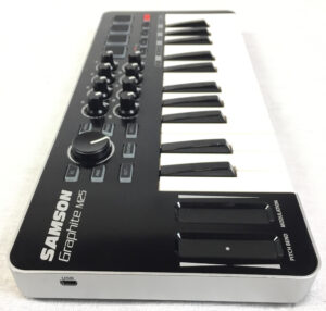 Samson Graphite M25