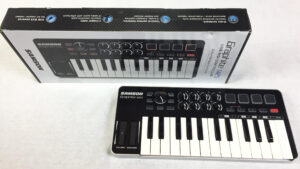 Samson Graphite M25