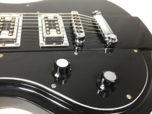 Schecter Ultra VI Baritona Mancina con custodia rigida