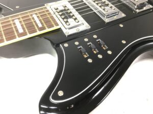 Schecter Ultra VI Baritona Mancina con custodia rigida