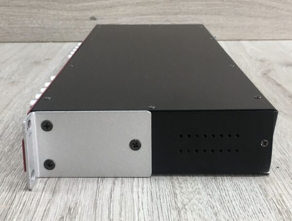 SM Pro Audio TC02 preamplificatore compressore valvolare