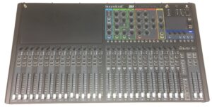 Soundcraft Si Compact 32 canali con flight case