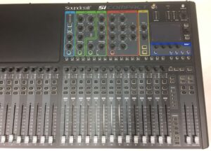 Soundcraft Si Compact 32 canali con flight case