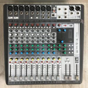 Soundcraft Signature 12 MTK