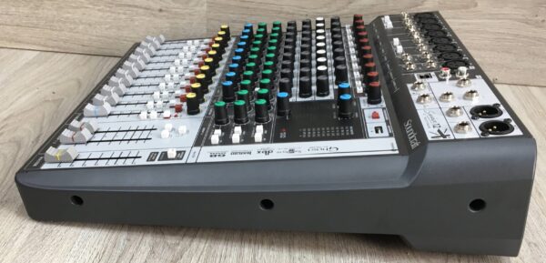 Soundcraft Signature 12 MTK