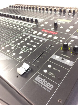 Soundcraft Spirit 328 Digital Mixer