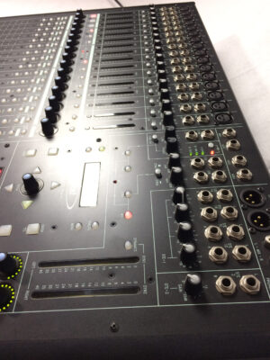 Soundcraft Spirit 328 Digital Mixer