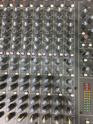 Soundcraft Spirit LX7 16