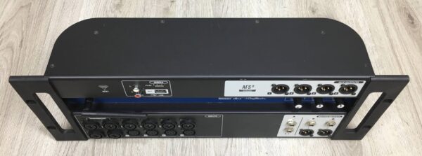 Soundcraft Ui16
