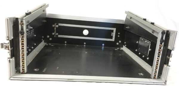 Stage Line Flight Case per mixer e 4 unità rack