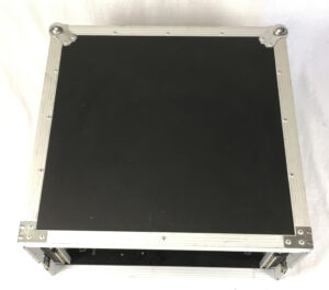 Stage Line Flight Case per mixer e 4 unità rack