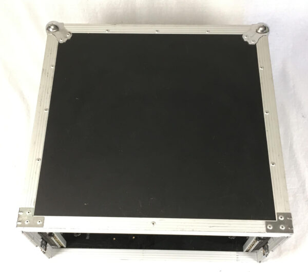 Stage Line Flight Case per mixer e 4 unità rack