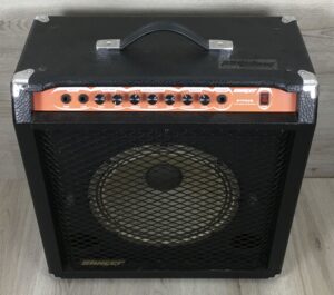 Stinger STP50B combo per basso