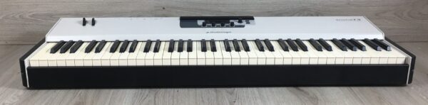 Studiologic Acuna73