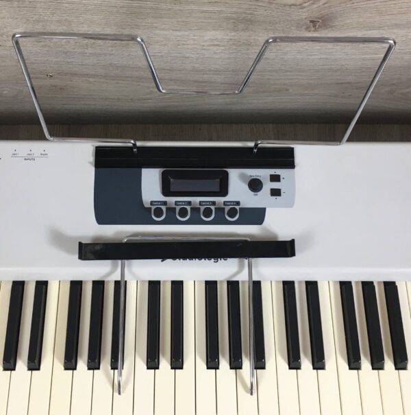Studiologic Acuna73