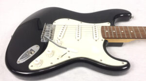 SX Stratocaster con amplificatore e custodia