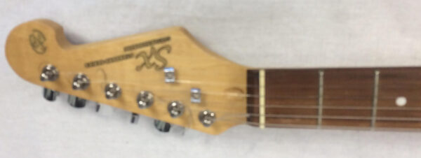 SX Stratocaster con amplificatore e custodia