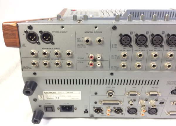 Tascam DM3200 + IF FW MKII
