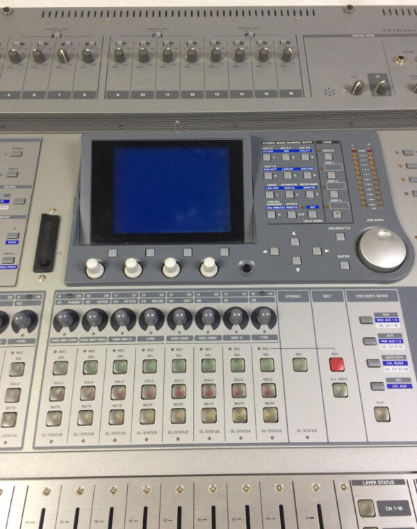 Tascam DM3200 + IF FW MKII
