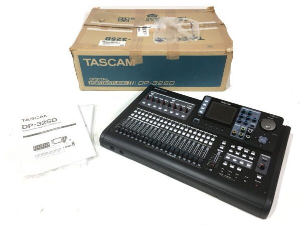 Tascam DP32SD Digital Portastudio 32 tracce