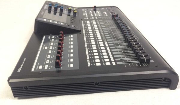 Tascam DP32SD Digital Portastudio 32 tracce