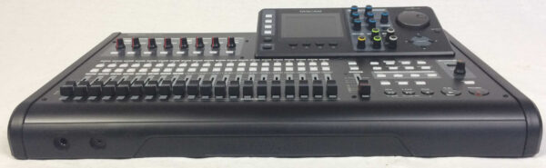 Tascam DP32SD Digital Portastudio 32 tracce