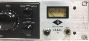 Universal Audio LA 610 Preamplificatore Microfonico Valvolare