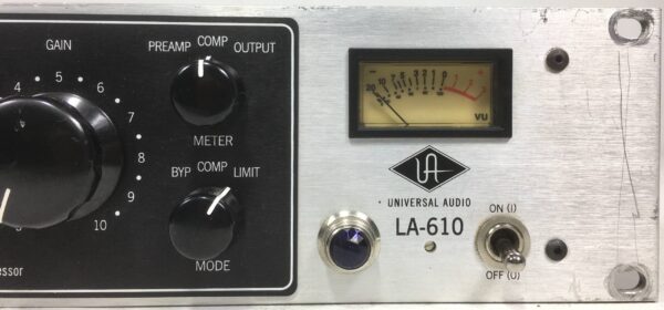 Universal Audio LA 610 Preamplificatore Microfonico Valvolare