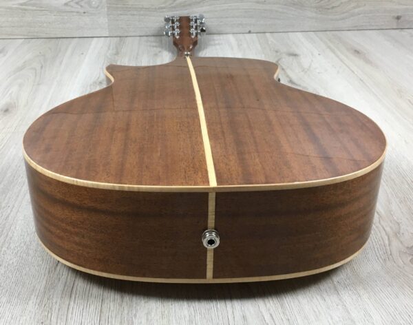 Vintage V1200N Natural