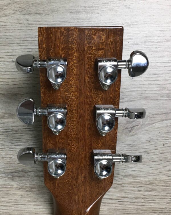 Vintage V1200N Natural