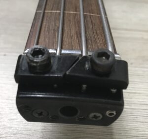 Washburn Force 42 Fretless
