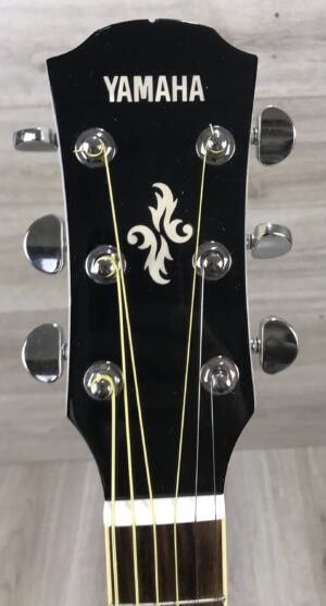 Yamaha Apx 600 White