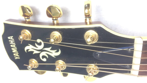 Yamaha APX 7c Brown Sunburst con custodia rigida