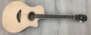 Yamaha APX600 Natural