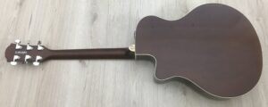 Yamaha APX600 Natural