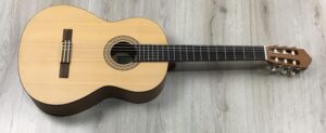Yamaha C40 M