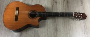 Yamaha CG-110 CE