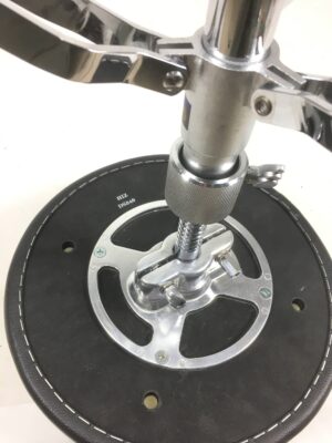 Yamaha DS-840 sgabello