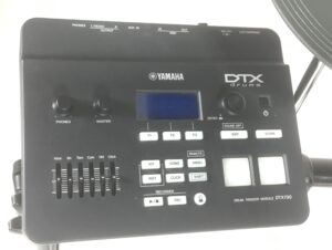 Yamaha DTX 700
