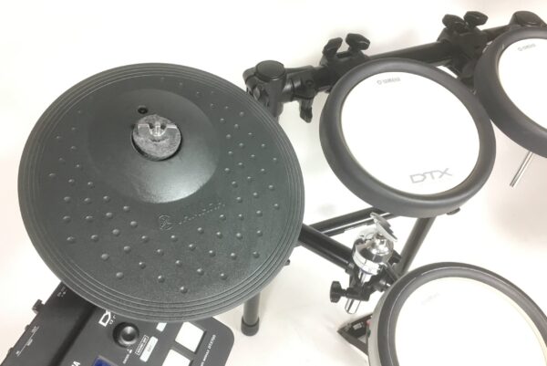 Yamaha DTX 700