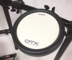 Yamaha DTX 700