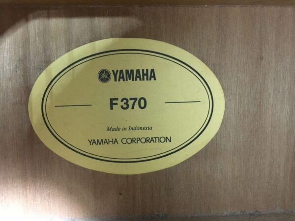 Yamaha F-370 TBS
