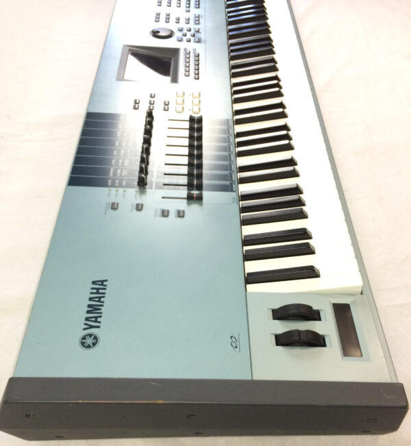 Yamaha MOTIF XS8 + Flight Case