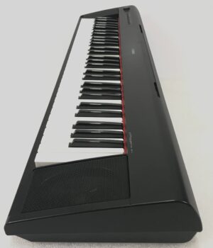 Yamaha NP-11 Piaggero